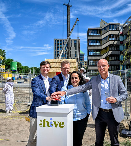 Davy Demuynck (ION), Gerard Kohshiek (Green), Nabila Bouabbouz (Gemeente Amsterdam), Niels Doodeman (Heddes)