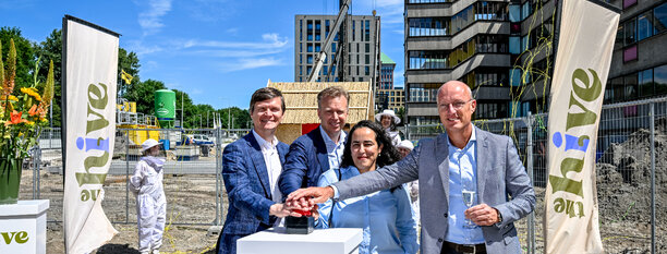 Davy Demuynck (ION), Gerard Kohshiek (Green), Nabila Bouabbouz (Gemeente Amsterdam), Niels Doodeman (Heddes)