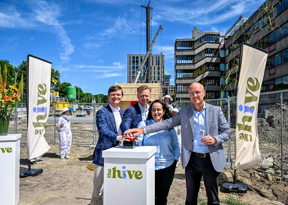 Davy Demuynck (ION), Gerard Kohshiek (Green), Nabila Bouabbouz (Gemeente Amsterdam), Niels Doodeman (Heddes)